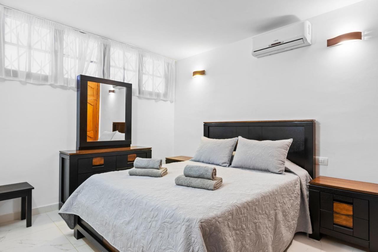 Neptuno Pool And Beach Private Access Пуэрто-де-Сантьяго Экстерьер фото
